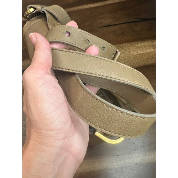 Fendi Anna Leather Flap Crossbody - Picture 11 of 15